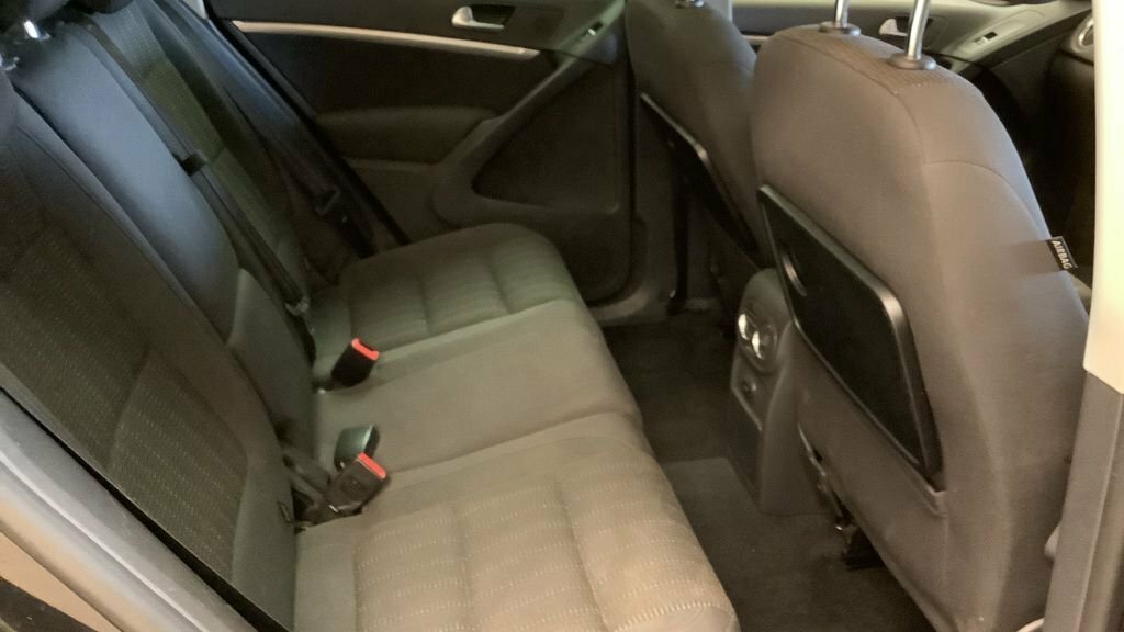 Volkswagen Tiguan 2L Se Tdi Bluemotion Technology 4Motion Dsg SO62UBW Black #6