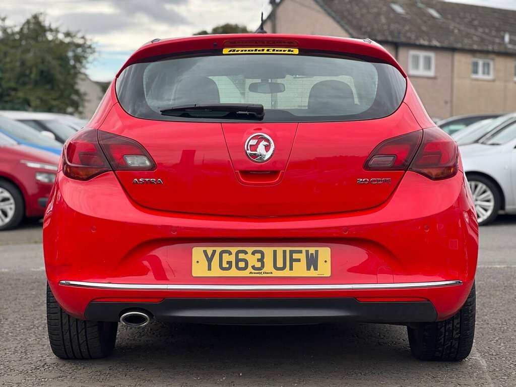 Vauxhall Astra 2L Sri Cdti YG63UFW Red #5