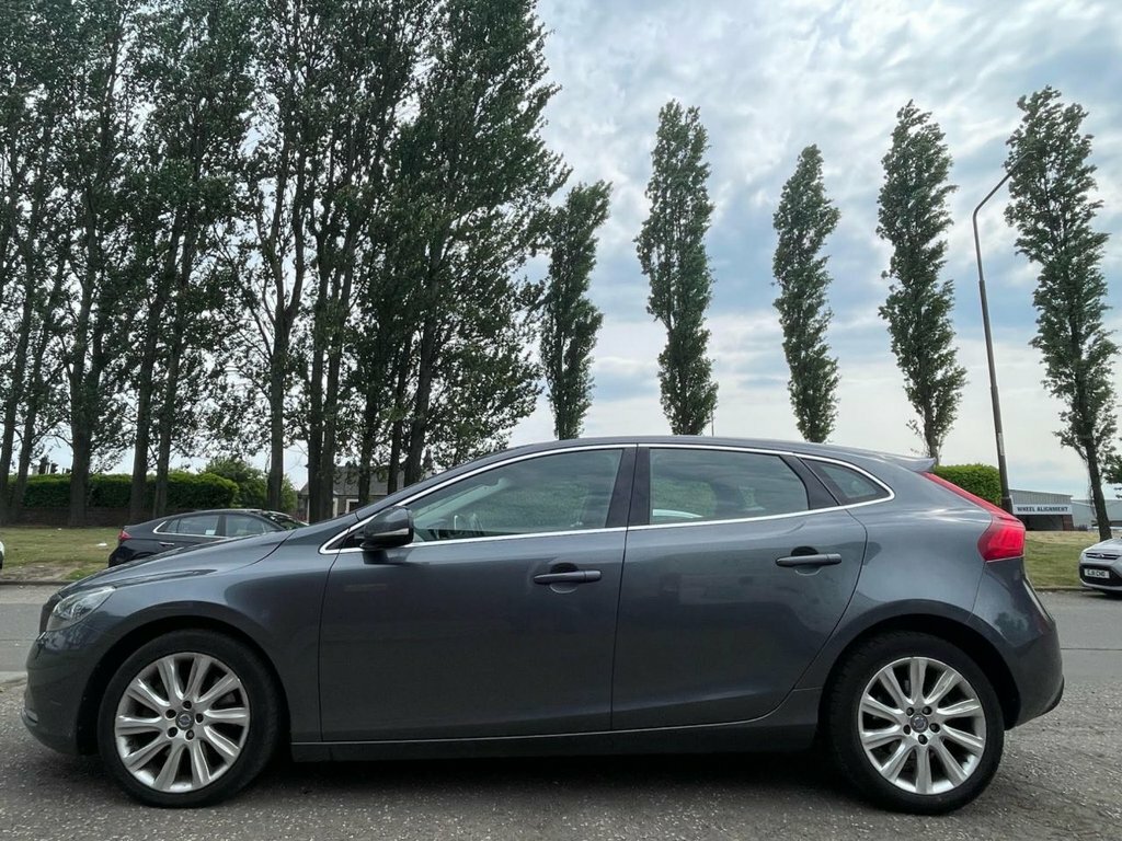 Volvo V40 2L D4 Se Lux BG63CDX Grey #3