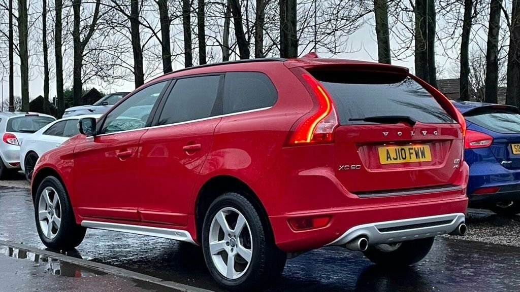 Volvo XC60 2.4L D5 R-design Awd AJ10FWW Red #5