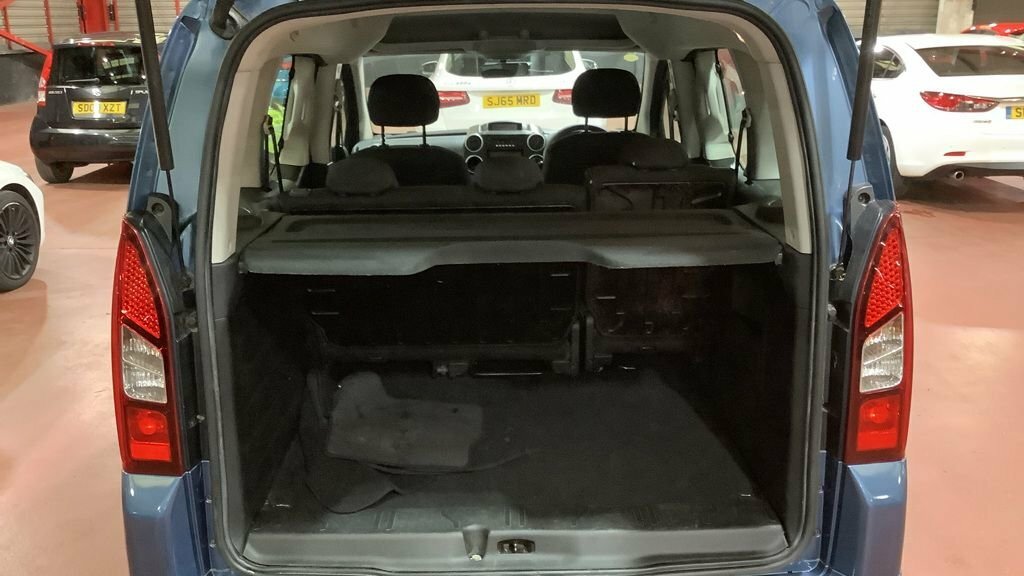 Peugeot Partner Tepee 1.6L E-hdi Tepee S Blue #5