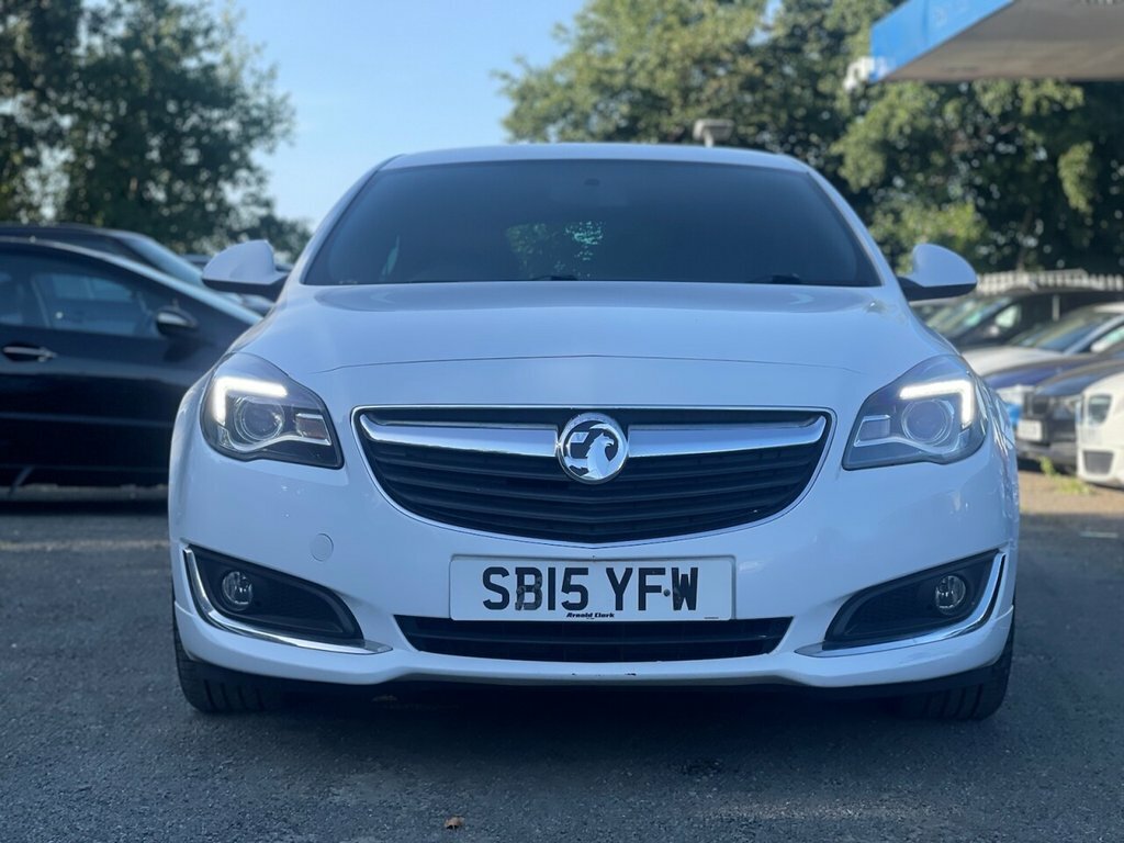Vauxhall Insignia 2L Sri Vx-line Cdti SB15YFW White #2