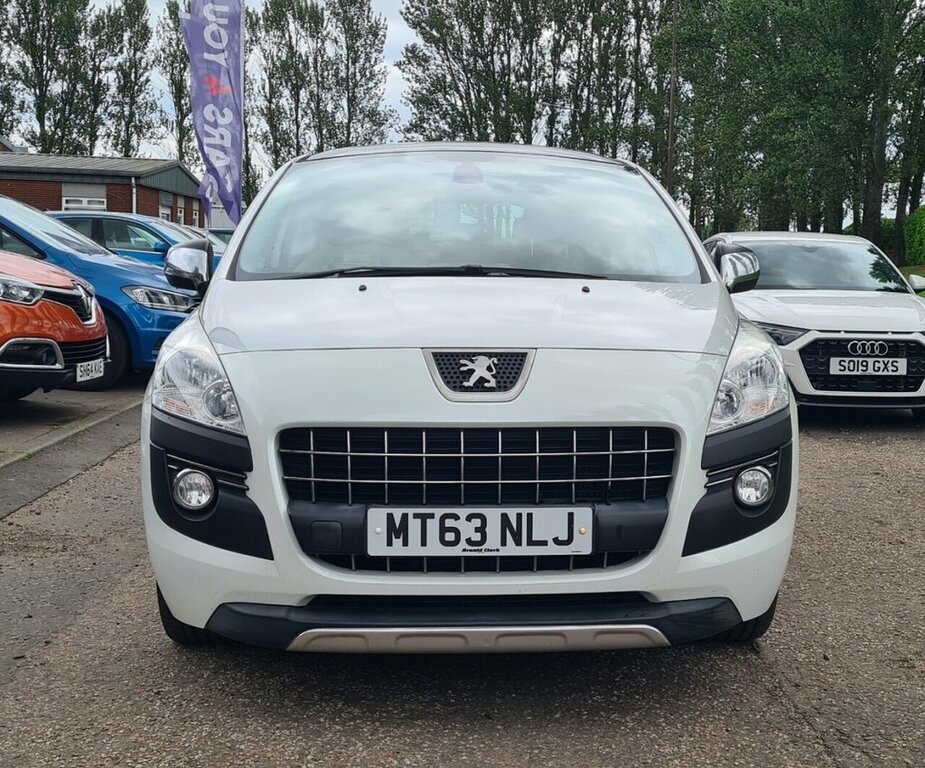 Peugeot 3008 2L Allure Hdi Fap MT63NLJ White #2