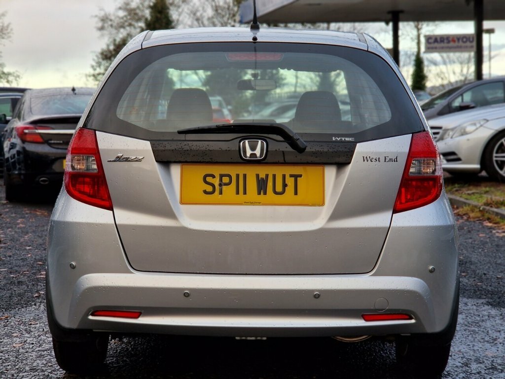 Honda Jazz 1.3L I-vtec Es Silver #5