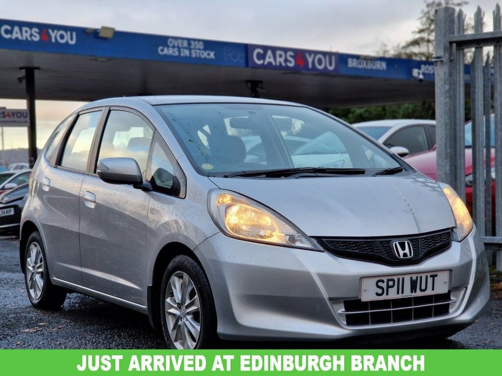 Honda Jazz 1.3L I-vtec Es Silver