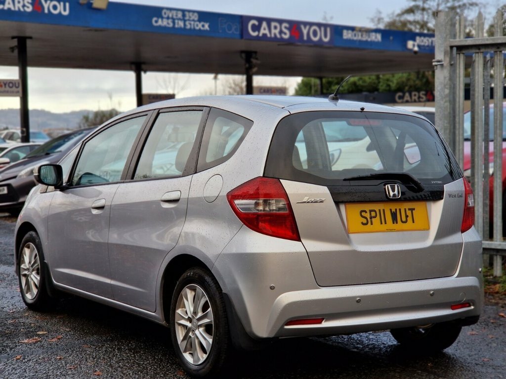 Honda Jazz 1.3L I-vtec Es Silver #6