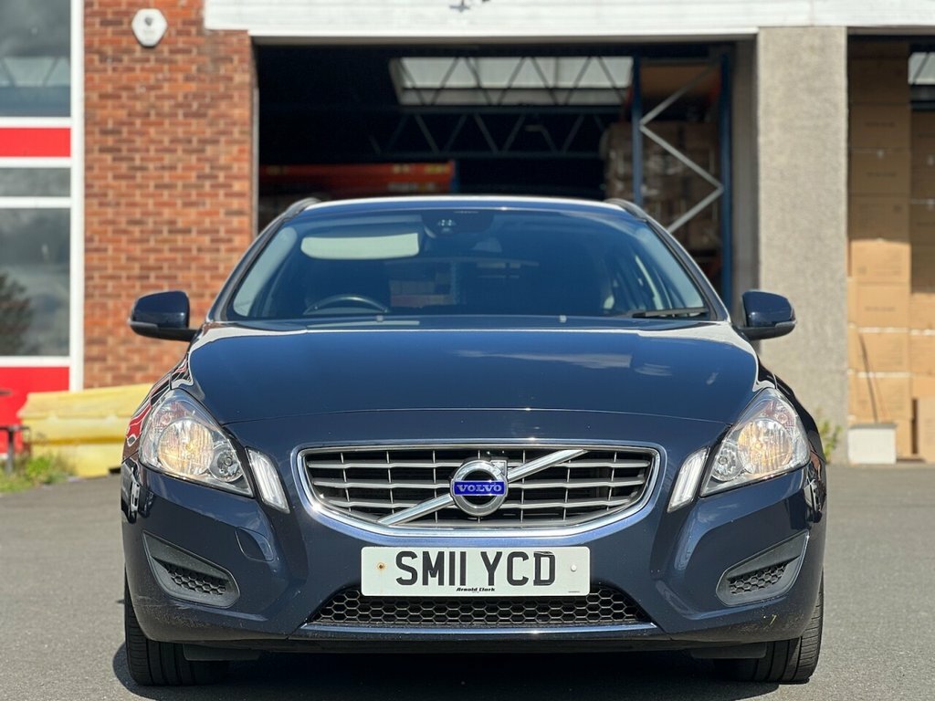 Volvo V60 1.6L T3 Es SM11YCD Blue #3