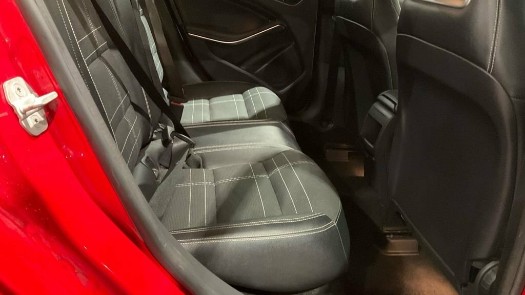 Mercedes-Benz A Class 1.6L A180 Blueefficiency Sport MV14HNW Red #5