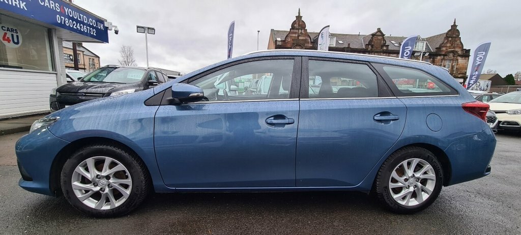 Toyota Auris 1.6L D-4d Business Edition Touring Sports SN16UWU Blue #4