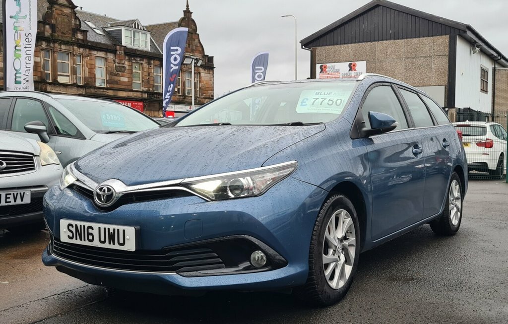 Toyota Auris 1.6L D-4d Business Edition Touring Sports SN16UWU Blue #3