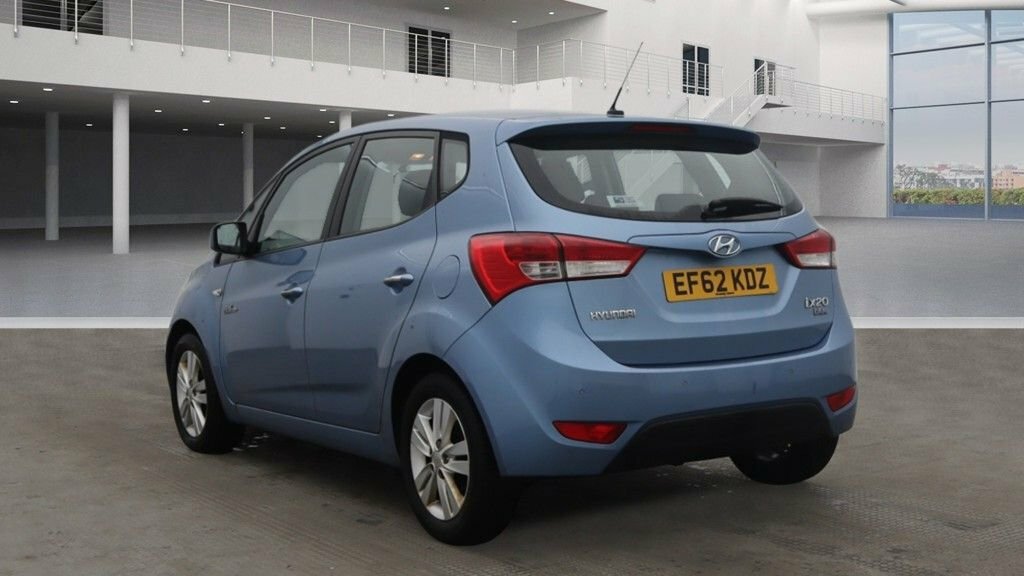 Hyundai Ix20 1.6L Active Crdi EF62KDZ Blue #3