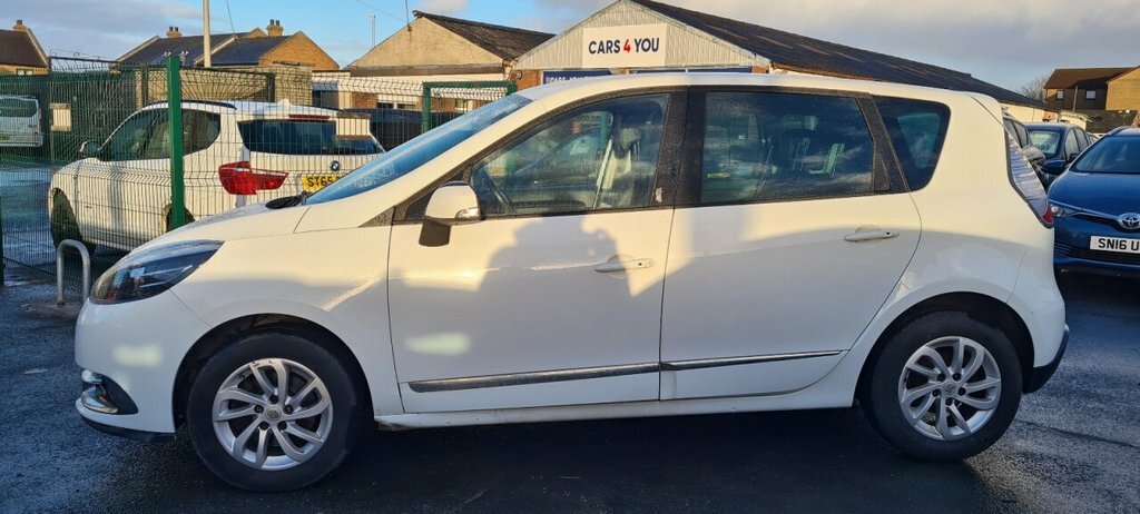Renault Scenic 1.5L Dynamique Nav Dci White #4