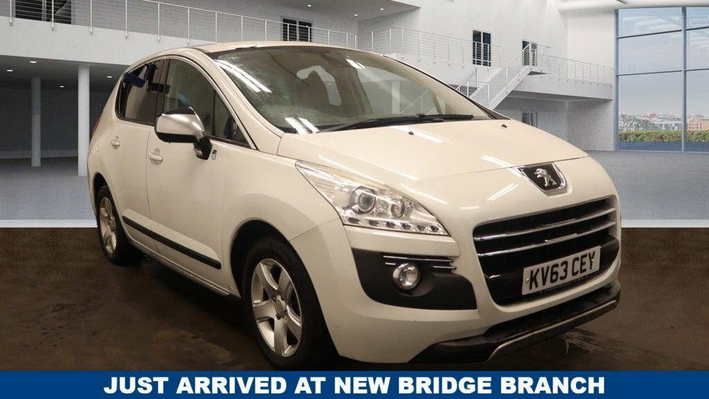 Peugeot 3008 2L Hybrid4 Sr White