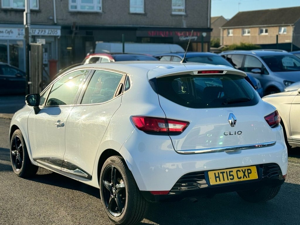 Renault Clio 1.1 Dynamique Nav 16V 73 Bhp HT15CXP White #6