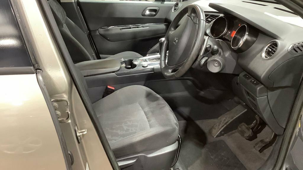 Peugeot 3008 1.6L E-hdi Active SM62XVH Grey #5