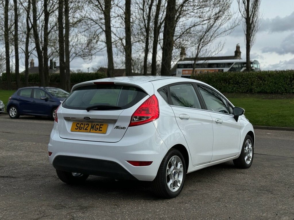 Ford Fiesta 1L Zetec White #4
