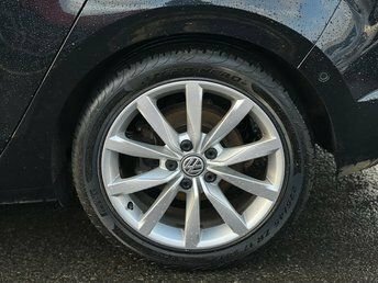 Volkswagen Golf SV 2L Gt Tdi Dsg PY64AOA Black #5