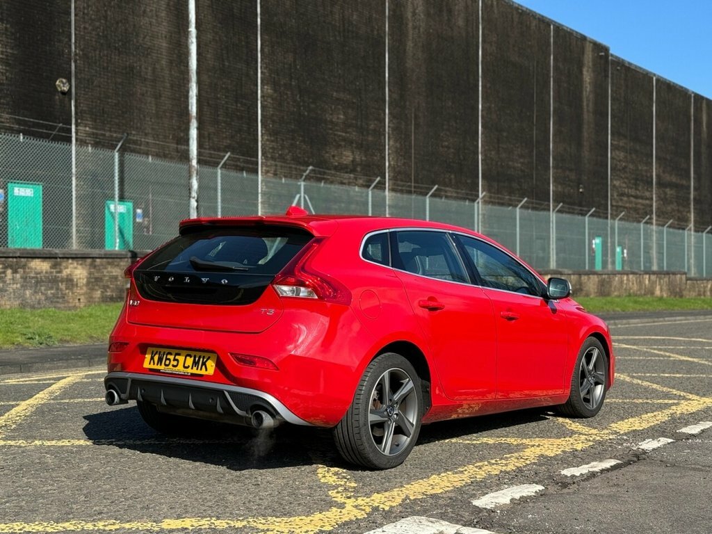 Volvo V40 2L T3 R-design Nav KW65CMK Red #4