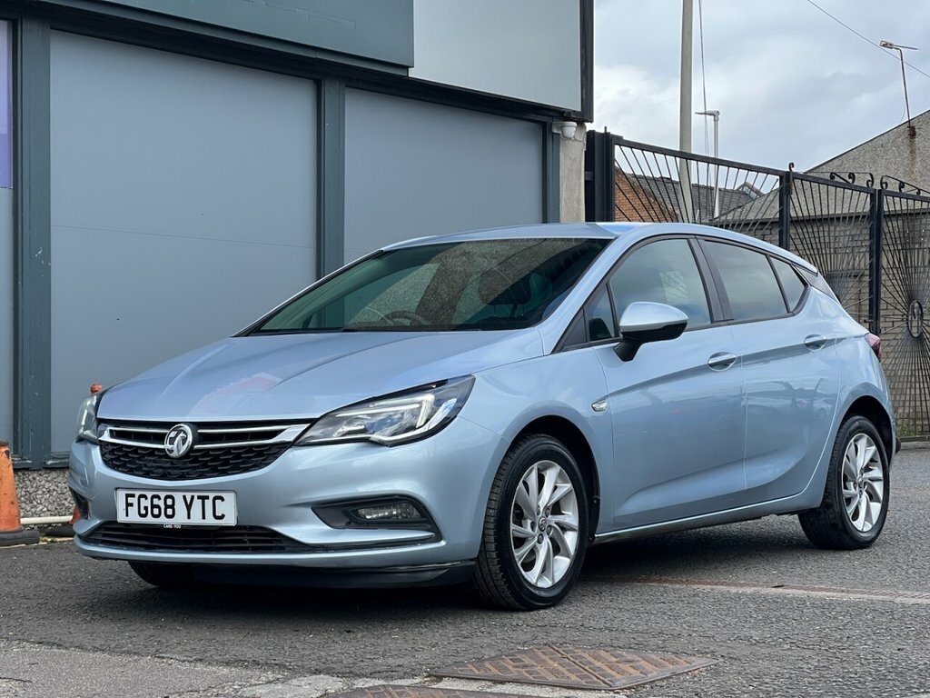 Vauxhall Astra 1.6L Design Cdti Ecotec Ss FG68YTC Silver #2
