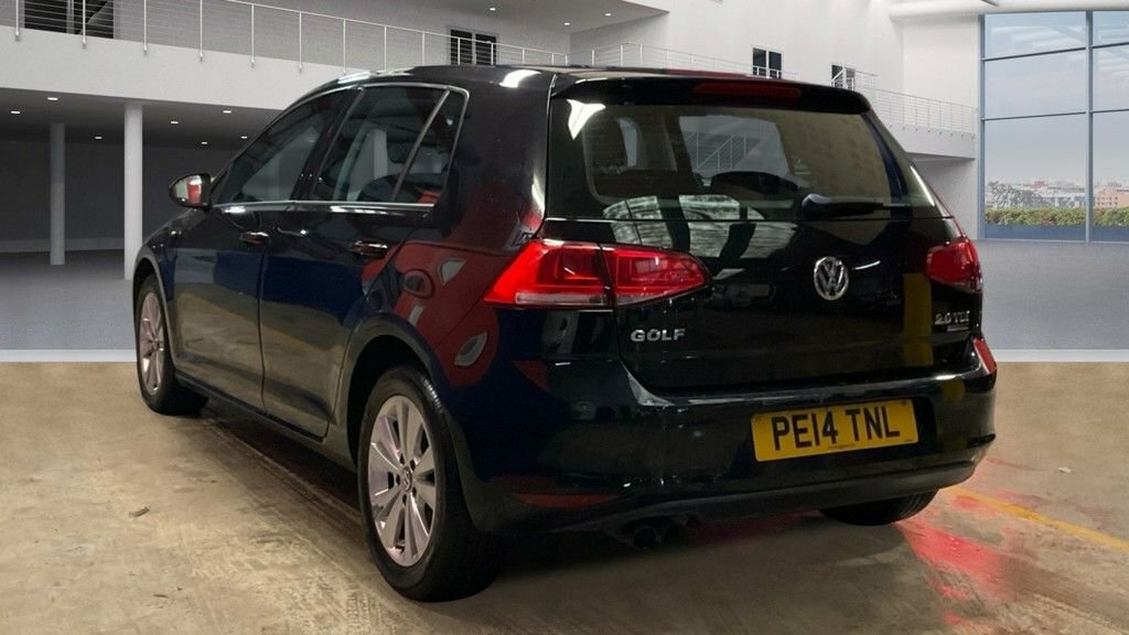 Volkswagen Golf 2L Se Tdi Bluemotion Technology PE14TNL Black #2