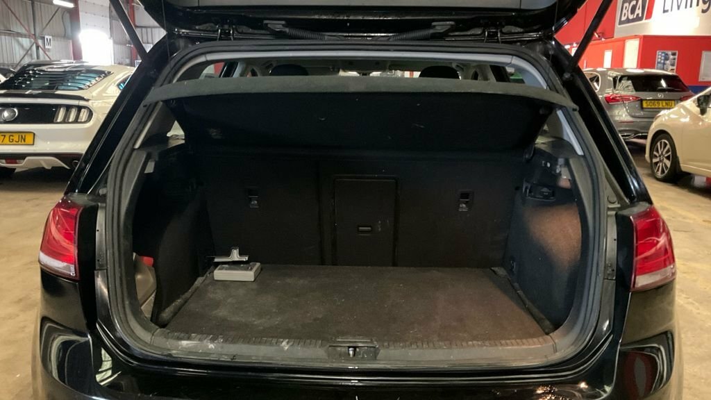 Volkswagen Golf 2L Se Tdi Bluemotion Technology PE14TNL Black #4
