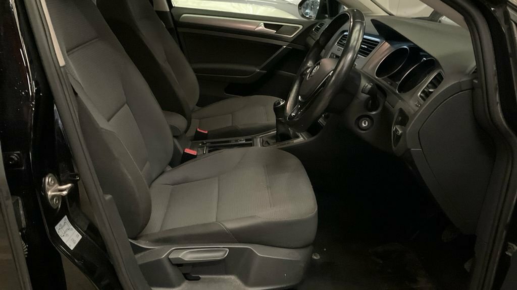 Volkswagen Golf 2L Se Tdi Bluemotion Technology PE14TNL Black #6
