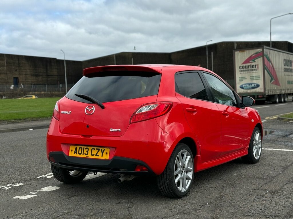 Mazda 2 1.5L Sport Red #4