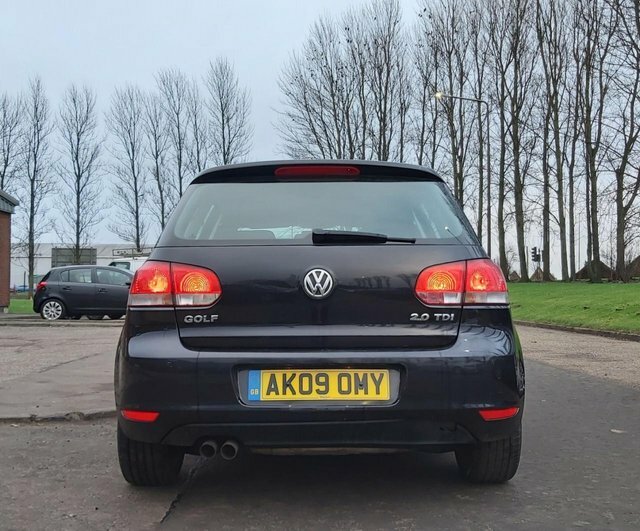 Volkswagen Golf 2L Se Tdi Black #6