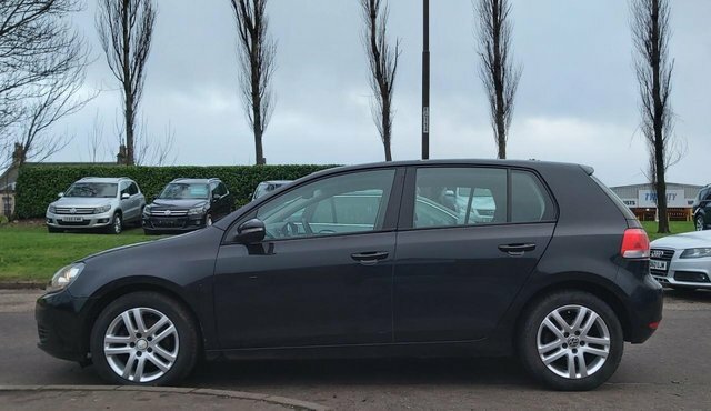 Volkswagen Golf 2L Se Tdi Black #4