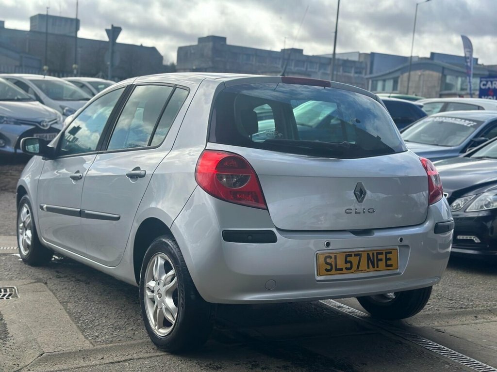 Renault Clio 1.6L Dynamique Vvt Silver #6