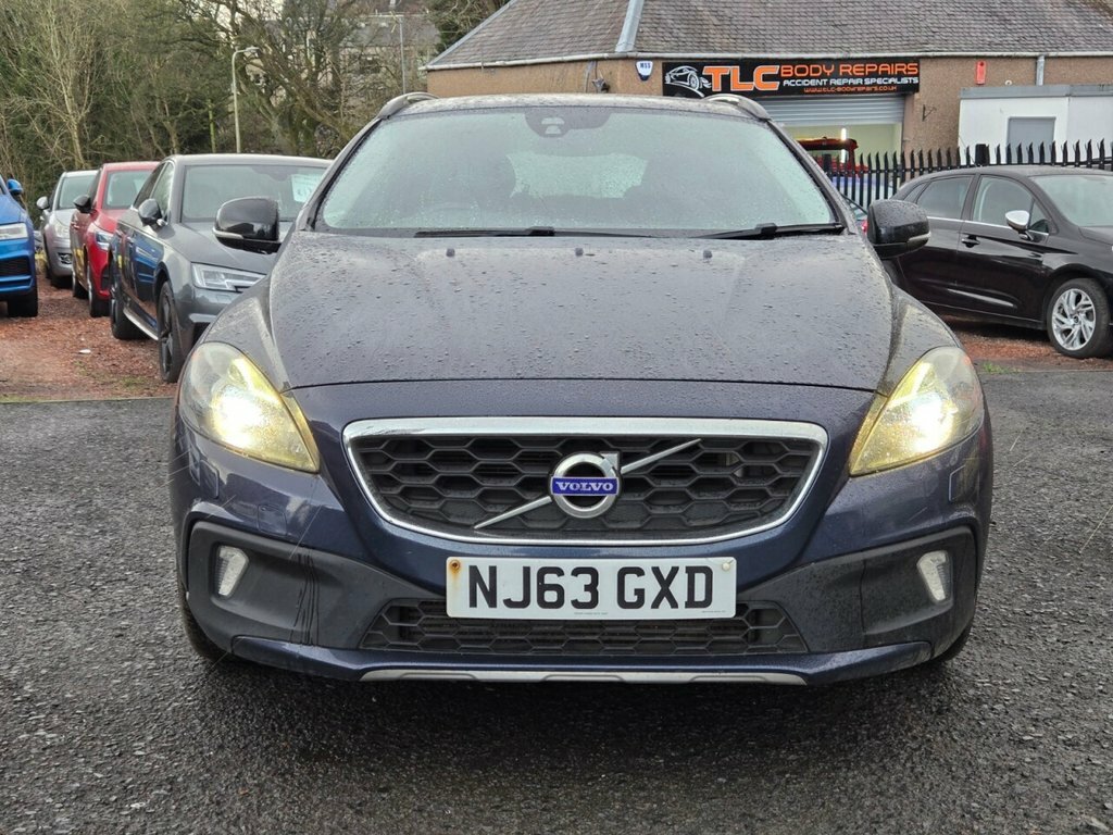 Volvo V40 Cross Country 1.6L D2 Cross Country Lux Blue #2