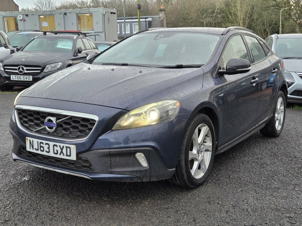 Volvo V40 Cross Country 1.6L D2 Cross Country Lux Blue #3