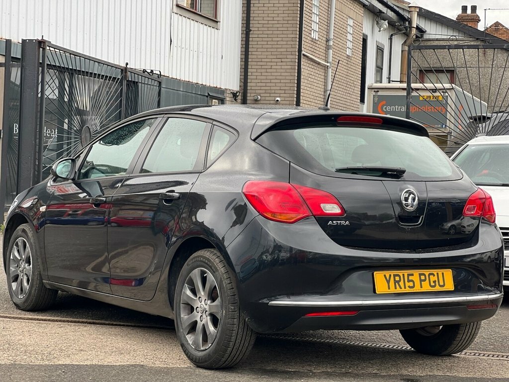 Vauxhall Astra 1.2L Design Cdti Ecoflex Black #4
