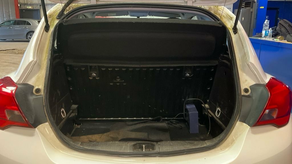 Vauxhall Corsa 1.2L Design SB65FJK White #5