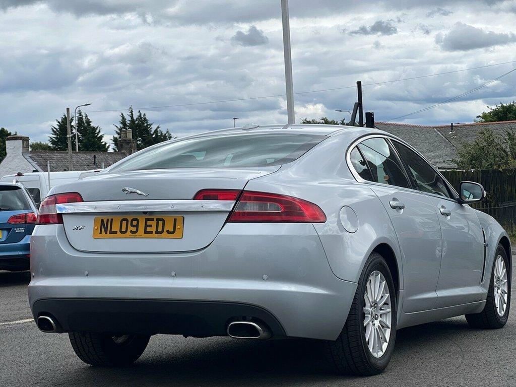 Jaguar XF 2.7 Luxury V6 204 Bhp Silver #3