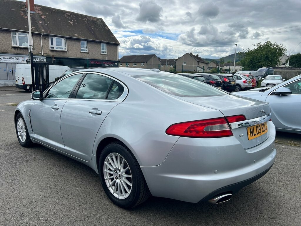 Jaguar XF 2.7 Luxury V6 204 Bhp Silver #6