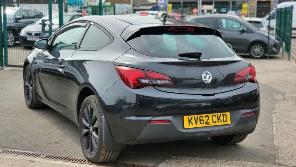 Vauxhall Astra GTC 1.7 Sri Cdti Ss 128 Bhp KV62CKD Black #5