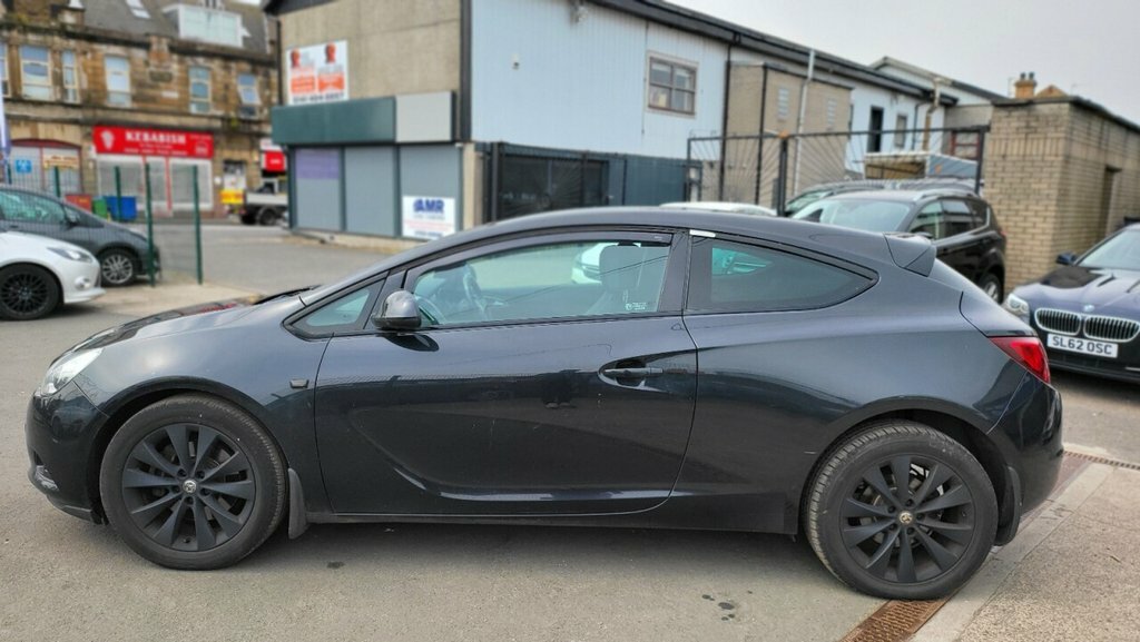 Vauxhall Astra GTC 1.7 Sri Cdti Ss 128 Bhp KV62CKD Black #4