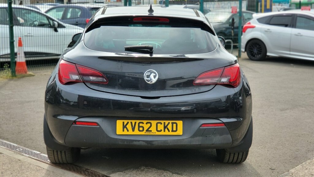 Vauxhall Astra GTC 1.7 Sri Cdti Ss 128 Bhp KV62CKD Black #6