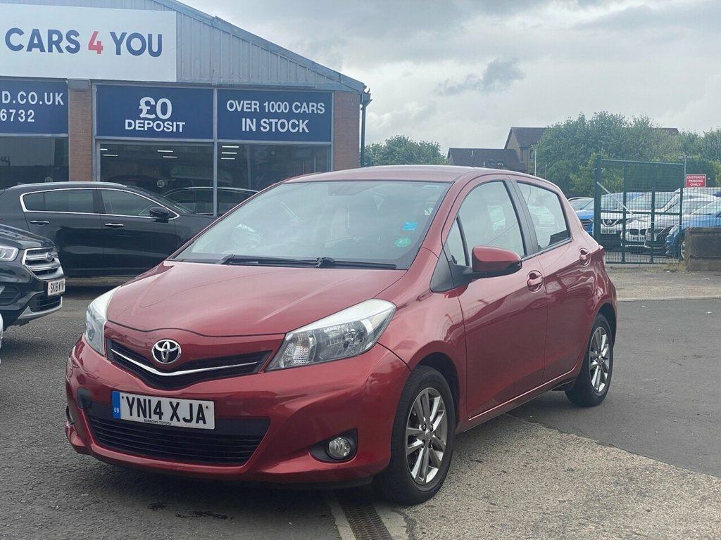 Toyota Yaris 1.3L Vvt-i Icon Plus YN14XJA Red #3