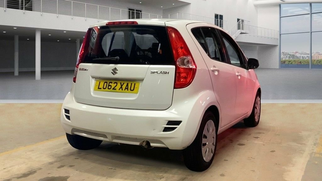 Suzuki Splash 1L Sz2 White #4