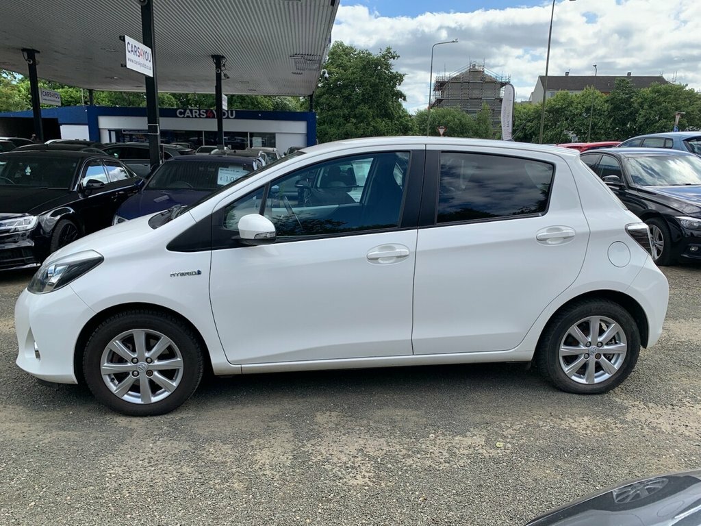 Toyota Yaris 1.5L T4 Hybrid SK62XKE White #5