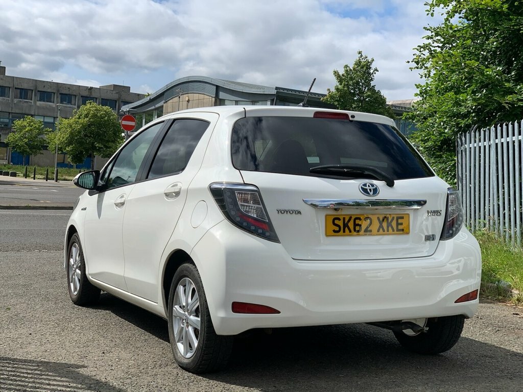 Toyota Yaris 1.5L T4 Hybrid SK62XKE White #6