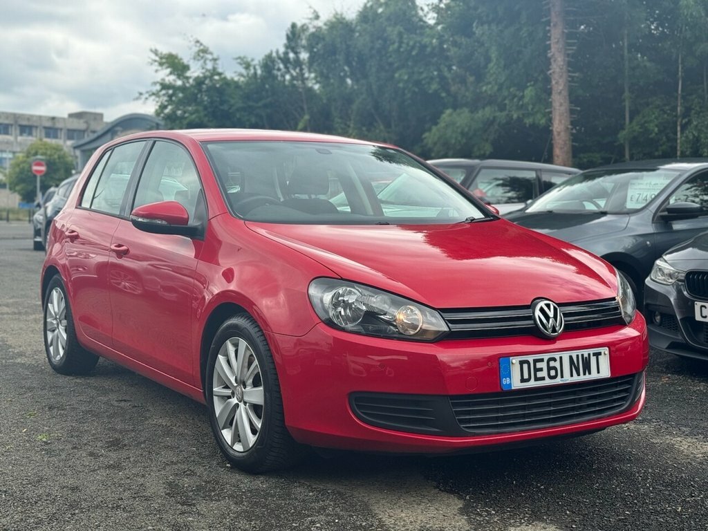 Volkswagen Golf 2L Se Tdi Red