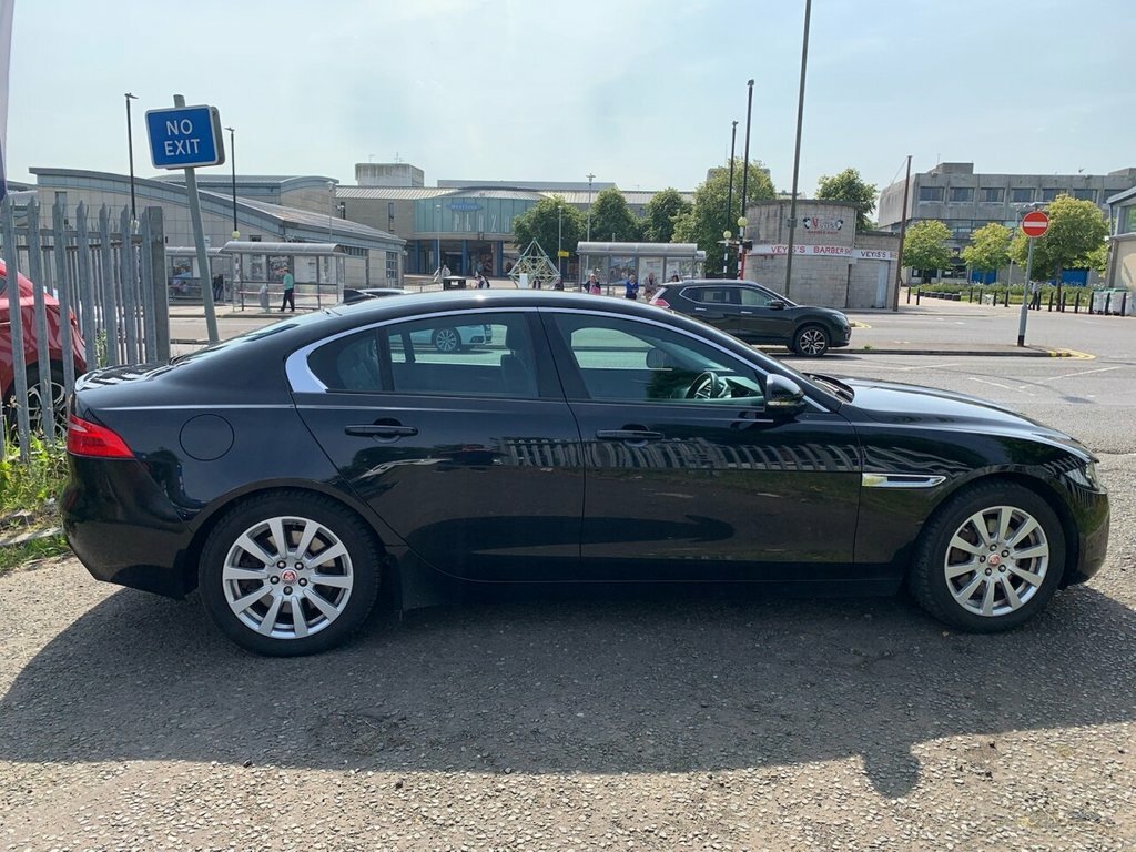 Jaguar XE 2L Gtdi Se SM15UBR Black #4