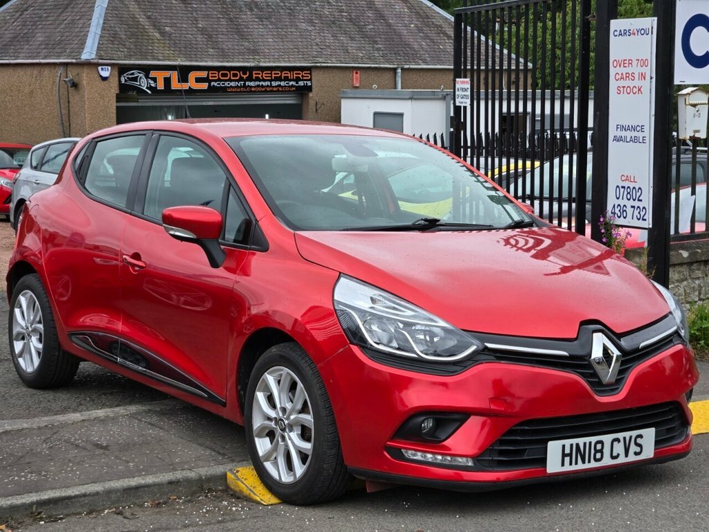 Renault Clio 1.1L Dynamique Nav Red