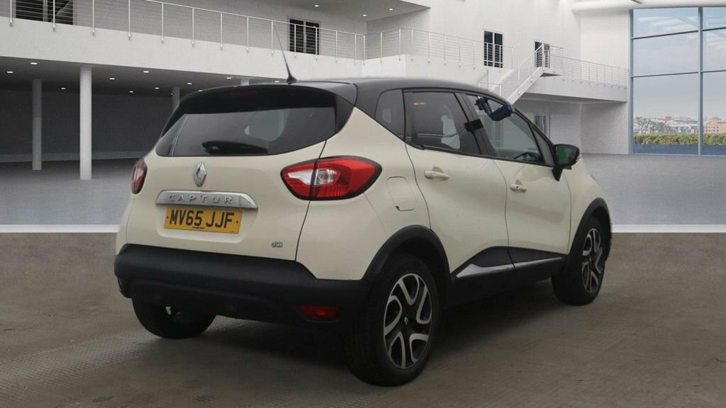 Renault Captur 1.5L Dynamique S Nav Dci MV65JJF Brown #4