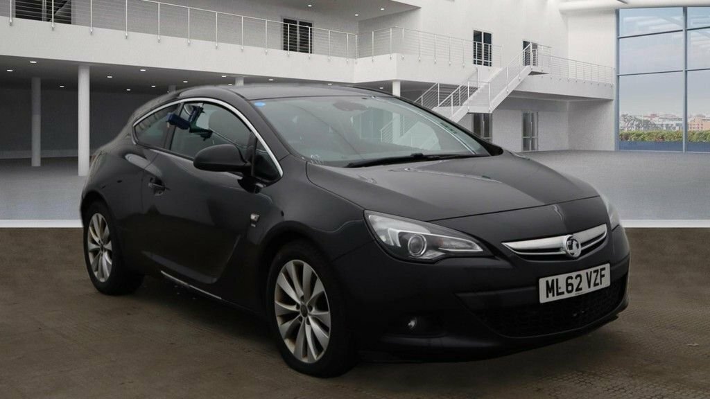 Vauxhall Astra GTC 2L Sri Cdti Black