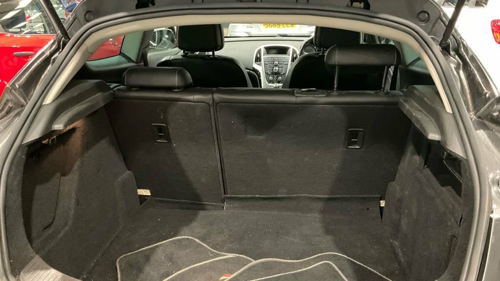 Vauxhall Astra GTC 2L Sri Cdti ML62VZF Black #5