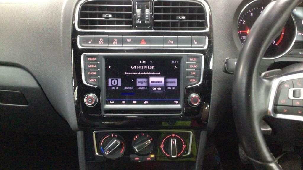Volkswagen Polo 1.4L Bluegt Dsg NJ66OGM Black #3